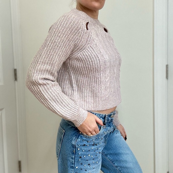 Cut Out Marled Knit Cable Pattern Crew Neck Pullover - Picture 4 of 8